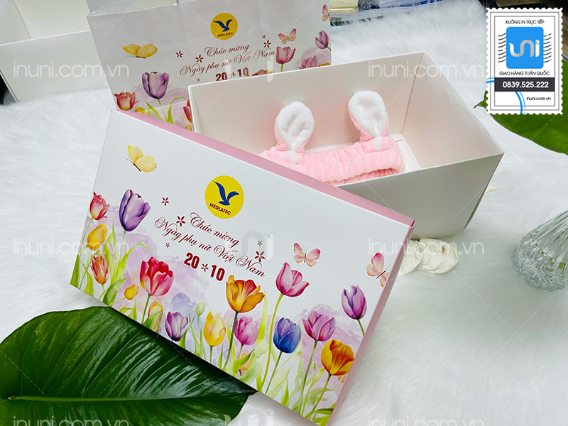 Hộp giấy Mừng 20/10 MEDLATEC