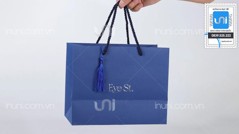 Mẫu túi giấy nước hoa do UNI thực hiện