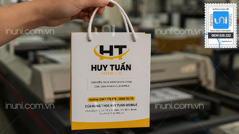 Mẫu túi giấy cửa hàng điện tử đa dạng