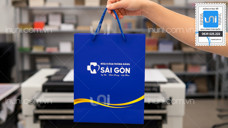 Mẫu túi giấy cho phòng nha khoa